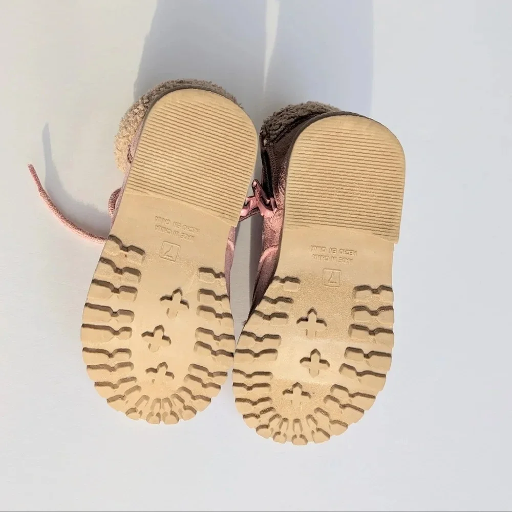 Girls Old Navy Pink Hiking Boots